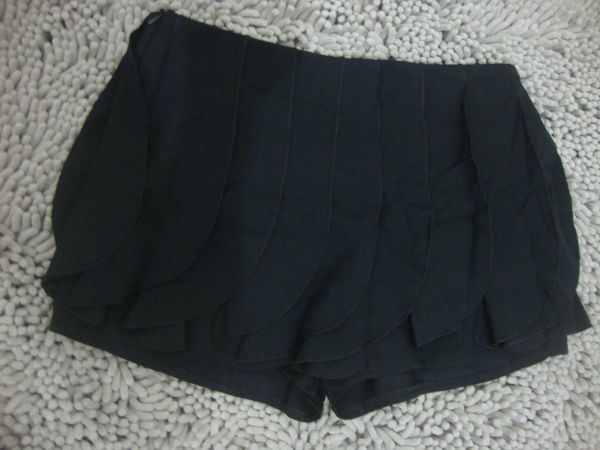 Short Babado - Preto (Tam. M)